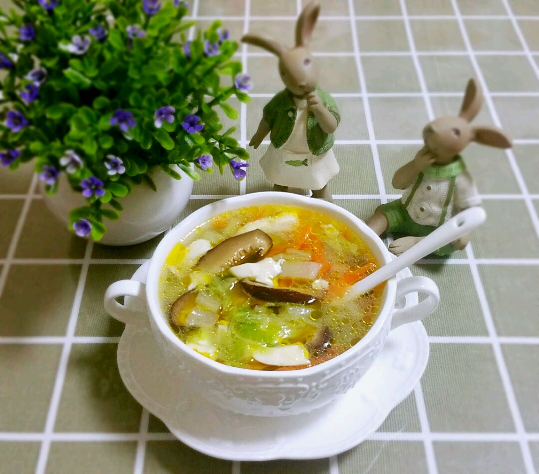江白虾雪菜年糕汤做法特别简单味道非常鲜美，用海鲜烧的宁波年糕 - 哔哩哔哩