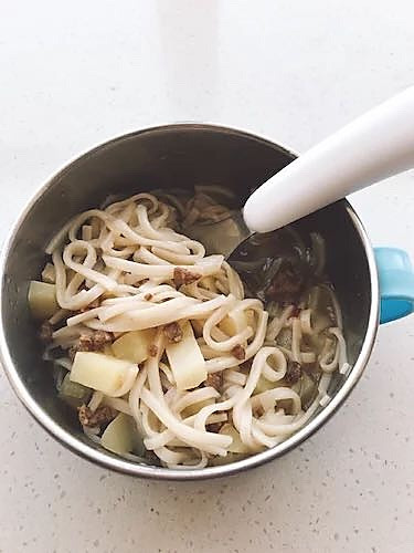 宝宝辅食之肉沫土豆面的做法