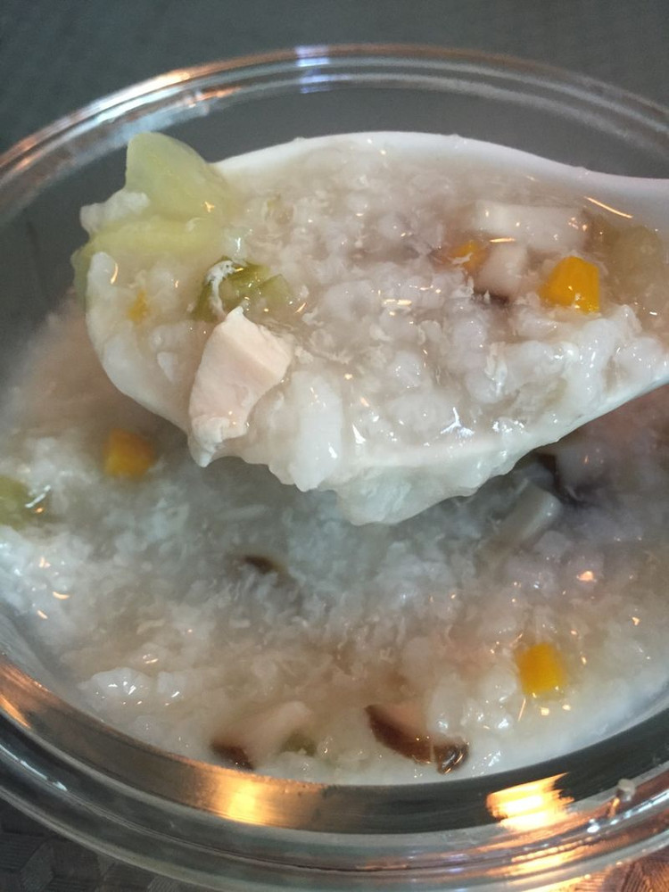 香菇鸡肉粥的做法