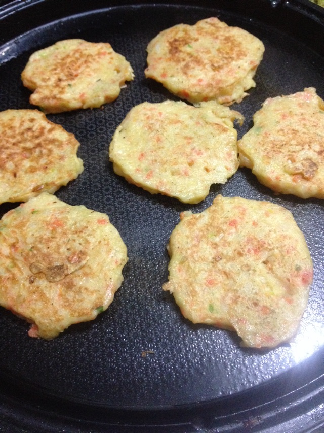 少油版的蔬菜营养小饼的做法图解7