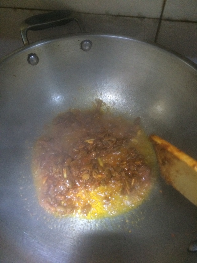 盐豆炒鸡蛋的做法图解2