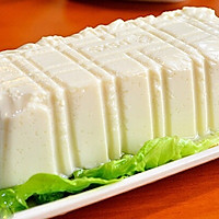 香菇丸子蒸豆腐的做法图解1