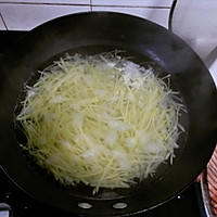 炝土豆丝的做法图解2