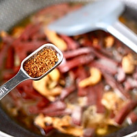 #我们约饭吧#蒜香梅花肉炒猪血的做法图解12