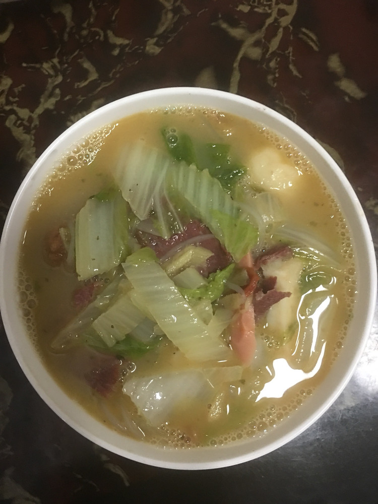 白菜牛肉粉丝汤的做法