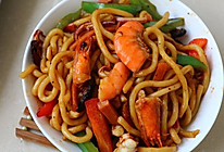 海鲜炒乌冬面的做法