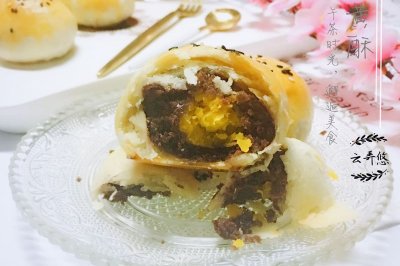蛋黄酥