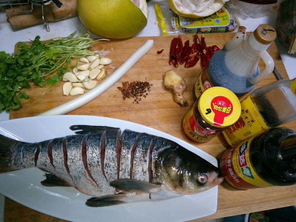 红烧鲳鱼的做法_【图解】红烧鲳鱼怎么做如何做好吃_红烧鲳鱼家常做法大全_LVIVI雯_豆果美食
