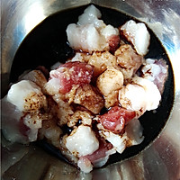 鲜肉蛋黄粽的做法图解2