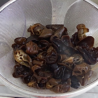 酸辣爽口木耳的做法图解5