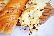 蔓越莓奶酥扭扭面包❗酸甜不腻的做法