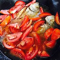 黄丝腊鱼焖番茄的做法图解4