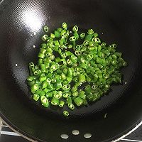 青椒炒鸡蛋的做法图解6