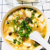 营养补钙的猪血豆腐鲜菇汤的做法图解6