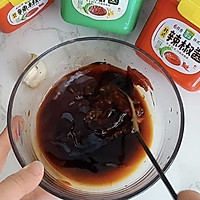 #暖冬酱在手，嗨吃部队锅#金针菇番茄汤的做法图解3