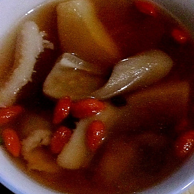 红豆薏米猪皮汤-月子营养美容汤