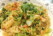 简易番茄鸡蛋炒面的做法