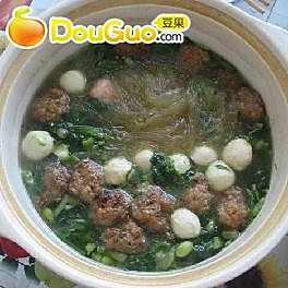 砂锅菠菜丸子粉丝汤