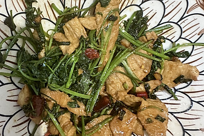 香菜炒肉