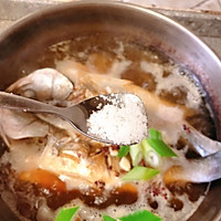 鲜香美味【炖鲈鱼】的做法图解13