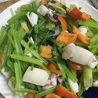 墨鱼炒芹菜的做法图解7