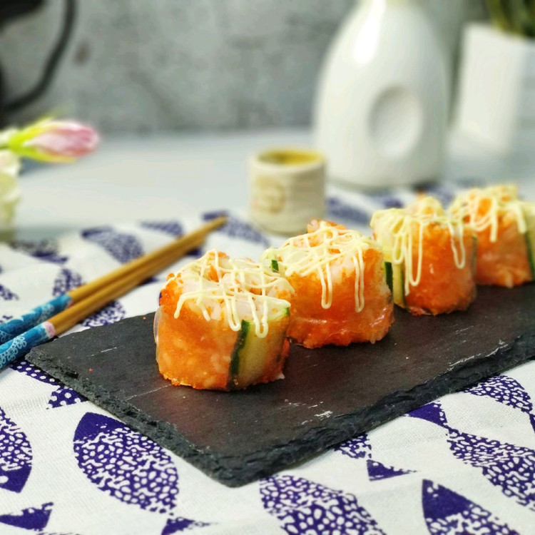 一口两世界 鱼籽酱越南春卷寿司的做法