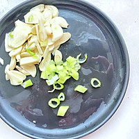 简单的豆角炒肉的做法图解5
