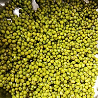 绿豆莲子薏仁甜汤的做法图解2