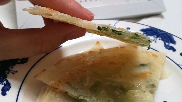 免和面葱油饼的做法