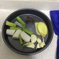 原味大骨汤的做法图解1