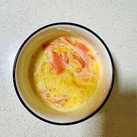 蟹柳滑蛋三明治的做法图解2
