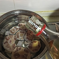 番茄牛尾汤的做法图解2