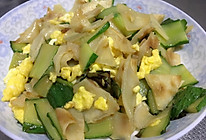 黄瓜鸡蛋炒饼的做法