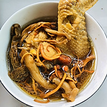 【秋冬暖汤】虫草花菌菇煲鸡汤