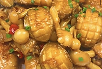 鲍鱼焖鸡翅的做法