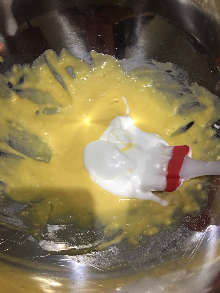 椰香纸杯蛋糕（同6寸戚风配方）的做法图解4