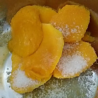 芒果酸奶冰棍的做法图解2