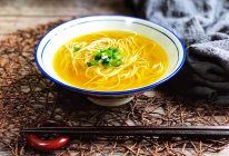 #钟于经典传统味#一碗不简单的阳春面的做法