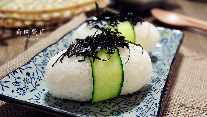 卤肉饭团