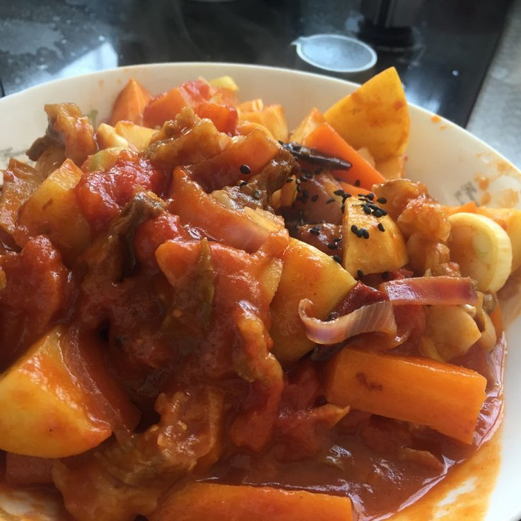 西红柿土豆炖牛肉的做法