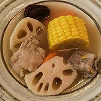 莲藕排骨玉米汤的做法图解5