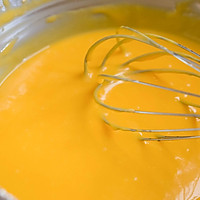 #奈特兰芝士粉挑战赛# 胡萝卜汁奶油瑞士卷（不缩不裂）的做法图解6
