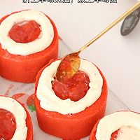 红丝绒草莓冰酪蛋糕的做法图解11
