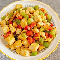 #春天的鲜味#豆腐炒笋丁的做法图解9