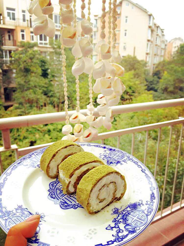 Spring tea cake roll