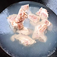 红烧排骨炖土豆的做法图解2