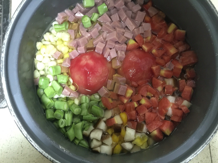 蔬菜杂粮焖饭的做法
