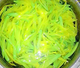 鲜黄花菜/鲜金针菜的处理方法的做法
