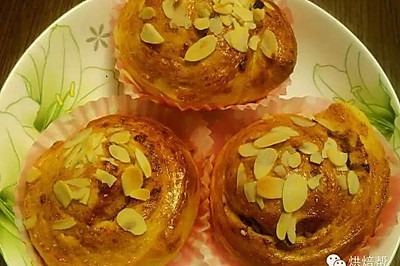 肉松杏仁片面包