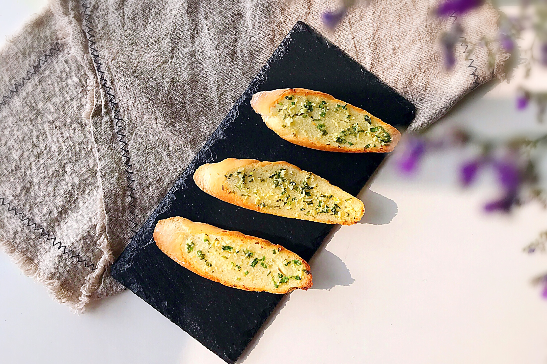 Garlic flavored staff